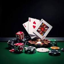 Group of Filipino friends in the Philippines celebrating a jackpot win on the phdrea platform
